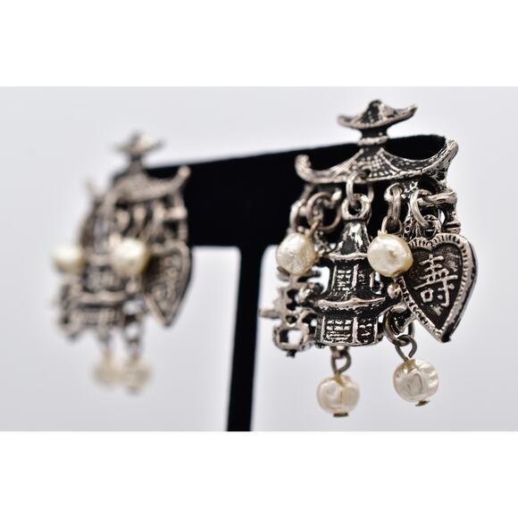 Vintage Chinese Charm Clip On Earrings House Heart Pearl Dangle Pearl 60s BinAF - Picture 2 of 12
